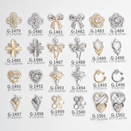 Nail Art Decoraties 10 stks/partij 3D Liefde Bloem Zirkoon Kristallen Metaallegering Strass Sieraden Nail Art Decoraties Nagels Accessoires Charms Levert 230729