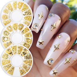 Nail Art Decoraties 12 Omgordt Metalen Klinknagels Studs Gemengd Hart Frame Maan Ster Gouden Sieraden 3D DIY Tips Manicure Accessoires 230606