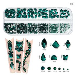 Decoraciones para decoración de uñas Caja de 12 Gird de varios tamaños ABColorful fix Rhinestones Flatback Crystal Diamond Gems 3D Glitter Nail Art Decoraciones lujosas * 231120