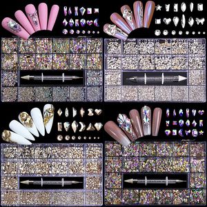 Nail Art Décorations 2800 pièces Kit de strass pour Nail Art en boîte 21 grilles ensemble de tailles mixtes 1 pièce stylo de ramassage décorations en cristal de verre 3D AB pierres précieuses plates 231117