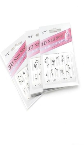 Nail Art Decorations 3d Sceau d'ongle 30 Setlot décor de fleur en noir et blanc A 01306301688