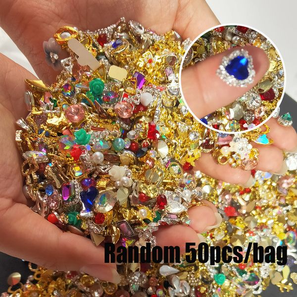 Nail Art Decoraciones 50 UNIDS Bulk Luxury Zircon Alloy 3D Charms Random Mix Crystal Nail Art Decoración DIY Venta al por mayor 1 bolsa Metal Nail B -895 230818