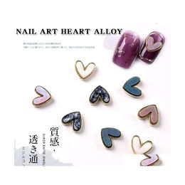 Nail Art Decorations TSZS 10 -stcs/lot metaallegering met kristallen Charms Hart Accessoires Rhinestones Drop levering Health Salon Salon Dhovr