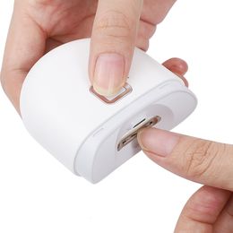 Cortauñas Cortauñas eléctricas automáticas con recortador ligero Cortador de uñas Manicura para bebés Cuidado de adultos Tijeras Herramientas para el cuerpo Carga USB 230912