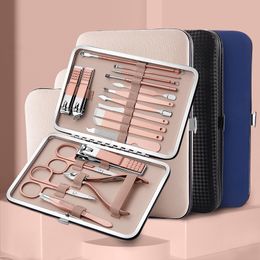 Nail Clippers Manicures Set Grooming Kit 18 stks Pink Rvs Nails Scissor Cutter Ear Pick Tranh Manicure Set