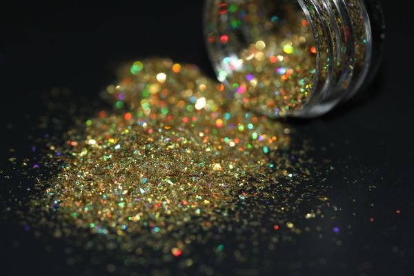 Paillettes pour les ongles en gros Holographique Mylar Flake Cosmétique Grade Corps Visage Paillettes Pour Festival Et Maquillage Créatif Slime Et Artisanat 230302