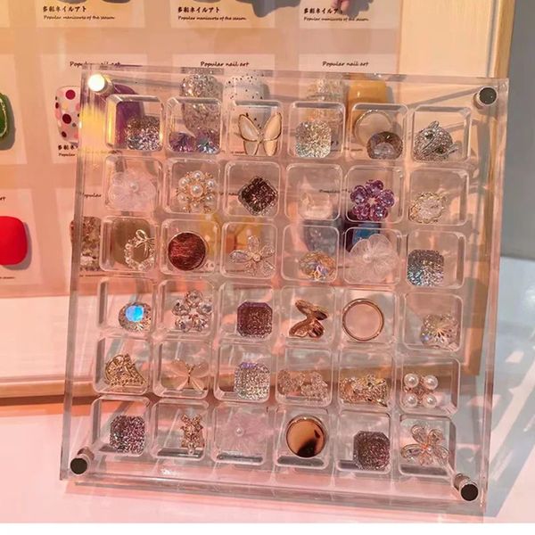 Présentoir de pratique des ongles 3664100 grilles, boîte de rangement de diamants en cristal d'art, décorations acryliques, étui de décoration de bijoux magnétique 231110