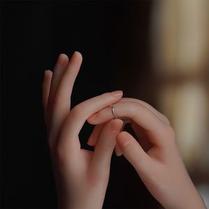 Entraînement à l'ongle Pratique main pour acrylique ongles Silicone Fake Hands to Nail Practice Hand Model TGDW03