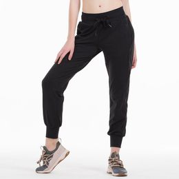 Naakt aanvoelende stof Yoga Workout Sport Joggers Broek Dames Taille Trekkoord Fiess Hardloopbroek met twee zijzakken