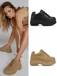 Naked Wolfe Sneaker Warrior Leather Sneaker Designer lWomen Plate-forme plate-forme chaussures Mode respirant augmentation Sporty Sneaker Taille 35-40