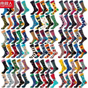 Nanjiren 10 paires de chaussettes pour femmes et hommes coton drôle équipage dessin animé animal chaud sport pour hommes Noël milieu 210720