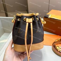 NANO NOE Sacs seau Mini sacs à main de luxe Designer poignée épaule sac à bandoulière filles sac à main portefeuille luxe designers femmes cordon monogrammes sac à dos