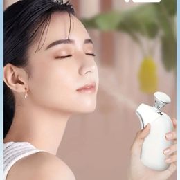 Nano Spray Injecteur d'oxygène Aérographe 140KA Pulvérisateur de brouillard à haute pression Jet d'eau Nettoyage du visage Appareil de beauté hydratant pour la peau