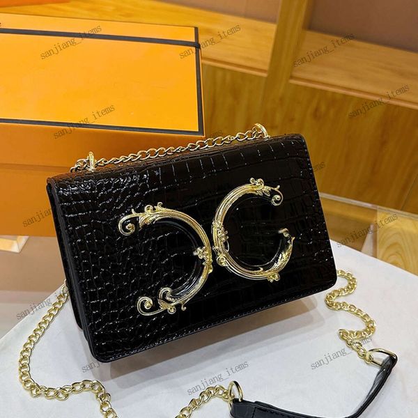 Nappa Leather D Girls Sac Chain Sac à bandoulière Womens Brand Not Crossbody Purse Gold Logo Backle Fanny Pack Racs à main GRAUT