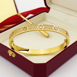 Smalle Schroefarmband Drie Rij Diamanten Ontwerper Sieraden Mode Luxe Sieraden Titanium Staal Dames Heren Armbanden Zilveren Klassieke Designer Armband Gouden Bangle