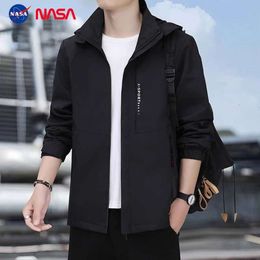 NASA Men's Moue 2024 Printemps et automne Nouvelle mode coréenne édition tendance veste décontractée Baseball Cost de beaux vêtements