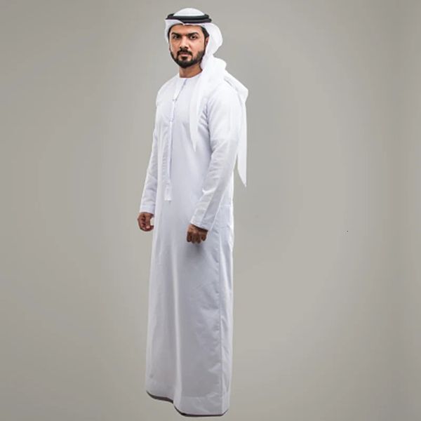 Costume National Men Vêtements musulmans jubba jubba thobe Robes à manches longues Dubaï Mentiers Menes Islamic Arabe Kaftan Headwear 240506