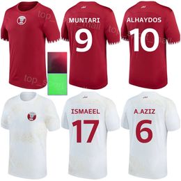 Nationaal Team voetbal Qatar 14 HOMAM AHMED JIREYS 222-23 Wereldbeker 15 Bassam al-Rawi 11 Akram AFIF 16 Boualem Khoukhi 12 Karim Boudiaf 19 Almoez Ali voetbalshirtkits