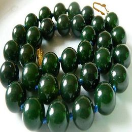 Natural Beau Collier de perles rond de pierre de pierre de pierre de pierre verte foncée 12 mm 18 mm 18 "AAA