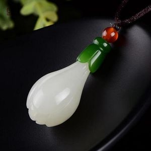 Pendentif fleur d'orchidée en Jade blanc HeTian chinois naturel, lanière sculptée à la main, bijoux de charme à la mode pour hommes et femmes, cadeaux de bon augure