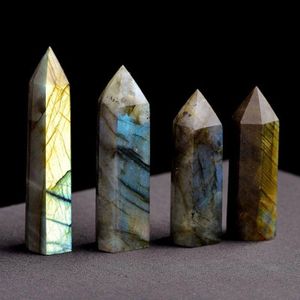 Prisme hexagonal en pierre de lune de chaux allongée naturelle ornements d'art en pierre brute Ability Quartz Pillar Baguettes de guérison minérales Reiki Raw Energy Wqct