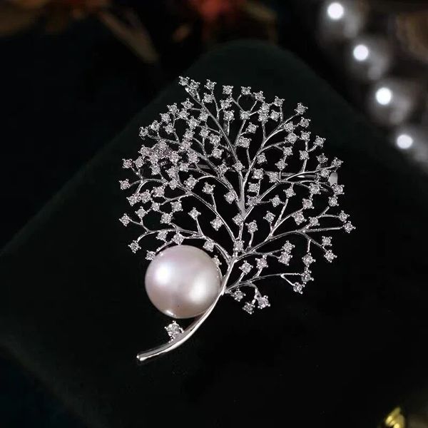 Broche de perles d'eau douce naturelle 9-10 mm étoile zircon corail ing arbre de haut niveau de tempérament élégant.