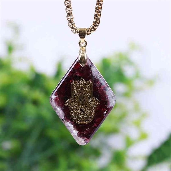 Naturel Garnet Orgonite Pendentif Main de Fatifa Energy Collier Yoga Guérison Bijoux pour Femmes Hommes 210721