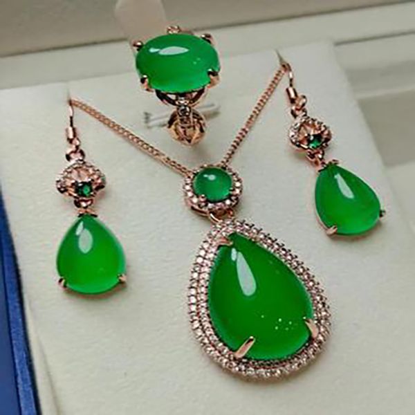 Bijoux de jade vert naturel Femmes Chrysoprase Pendant Collier Enveloppe de boucles d'oreilles