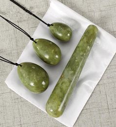 Natural Green Jade Yoni Huevos de placer perforado Varita Helu Jade Massager Kegel Bola vaginal Gua Sha Massage Stone T1911167440731