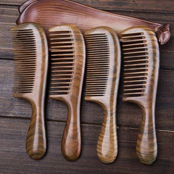 Peigne à cheveux en bois de santal naturel fait à la main, démêlant antistatique, peignes en bois à dents fines et larges, pour hommes, femmes et enfants 240102