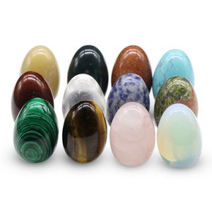 Guérison naturelle Crysta Agate Tiger Eye Semi Gemstone Oeuf en forme de 12 matériaux différents Mixed Set Box