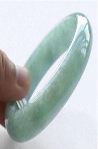 Bracelet de jade naturel La largeur est d'environ 13 mm16 mm le diamètre de 52 mm63 mm 92937212926397