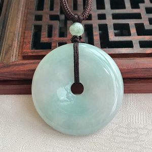 Pendentif de boucle de sécurité en jadéite naturelle amoureux de la jadéite pendentif en jade collier pendentif cadeau