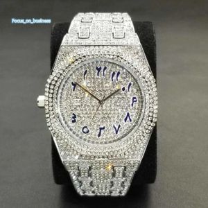 Natural Moissanite Diamond Mens de estilo de lujo Reloj 925 STERLING Silver Handmade Watch Luxuries Diamond Watch Gift En ocasiones