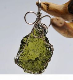 Pendentif en pierre d'énergie en cristal vert Moldavite naturel, pour hommes et femmes, collier de Couple, bijoux fins LJ2010163857626