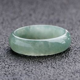 Naturel myanmar classe A huile vert jade anneaux bijoux pierre précieuse anneau jade pour hommes bijoux émeraude anneaux pierre naturelle 240313