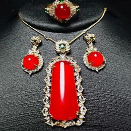 Collier de jade rouge naturel avec zircon émeraude cure de cartone pendan boucles d'oreilles sonneries femmes jades bijoux ensembles