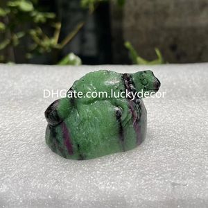 Rubí natural en zoisita Piedra preciosa Lagarto Estatua Decoración Adorable Mini Anyolite Espiritual Mineral Cuarzo Cristal Reptil Animal Camaleón Estatuilla Espécimen Regalos