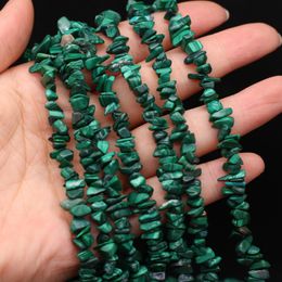 Piedra natural de 3-6 mm de forma irregular Chip de chips Freeform cuentas de piedra verde para joyas que fabrican brazalete de bricolaje 15 "
