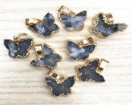 Agates gris en pierre naturelle Druzys Pendentiaux drusés Charmes papillon pour femmes hommes de bijoux unisexe fabriquant 6 pcs lot 25568012
