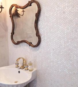 Mosaico de concha de perla súper blanca Natural, azulejo de cocina, arreglo en espiga, Fondo de baño, azulejos de pared 9956386