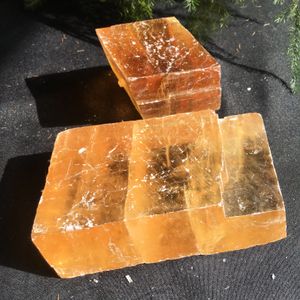 Crystal de calcite optique jaune transparent naturel