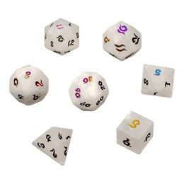 Natuurlijke witte kristallen polyhedrale losse edelstenen dobbelstenen 7-delige set kerkers draken plating lettertypen stenen dobbelstenen set DND RPG games ornamenten spot goederen groothandel op maat