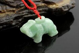 Natuurlijke witte jade hanger Handgerechte olifant gunstige talisman hanger ketting4753857