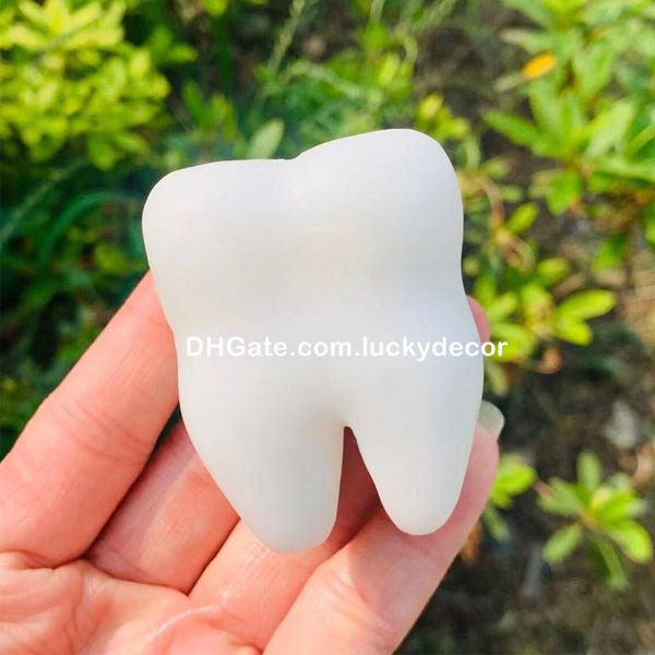 Escultura de diente de jade blanco natural tallado decoración de oficina dental energía positiva piedra preciosa lindo cristal de cuarzo figura de dientes mineral espécimen dentista regalo de graduación