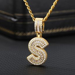 Navelbelknopringen Trend Zirkonia Letters AZ Hangertjeskettingen Iced Out Rock Candy Style Initial Charms Ketting Fantastisch sieradencadeau 230830