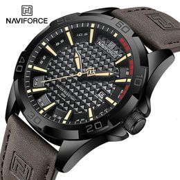 Naviforce Hombres Casual Sport Military Quartz Calendar Watch Watch For Man Business Leather Impermeable Reloj Masculino de cuero impermeable Relogio 2402227