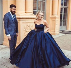 Marineblauw Baljurk Prom Jurken Satijn Sweetheart Hals Mouwloos 2019 Moderne Custom Made Plus Size Arabische Formele Avondjurken