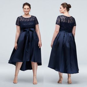 Navy Blue High Low Lace Plus Size Prom Jurken Een Lijn Sheer Juweel Hals Lovertjes Avondjurk Korte Mouwen Satijn Formele Jurk