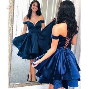 Marineblauw Homecoming Jurken A Line Off the Shoulder Tiers Real Pos Short Lady Party Dress Custom Sweet 16 Graduation Dress Lac1882